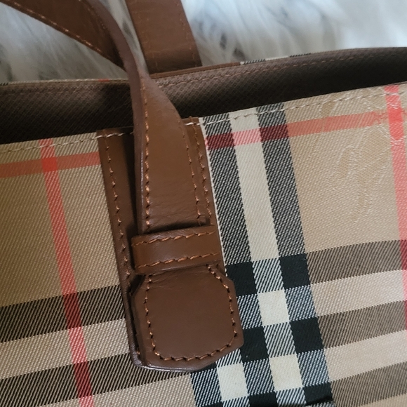 Burberry Horseferry Nova Check Tote..Authentic!!! - Picture 9 of 16